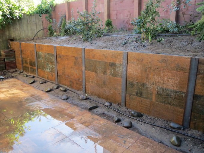 modern wood retaining wall