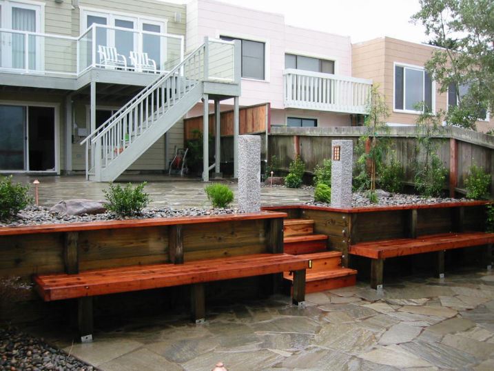 design and installation of retaining wall image